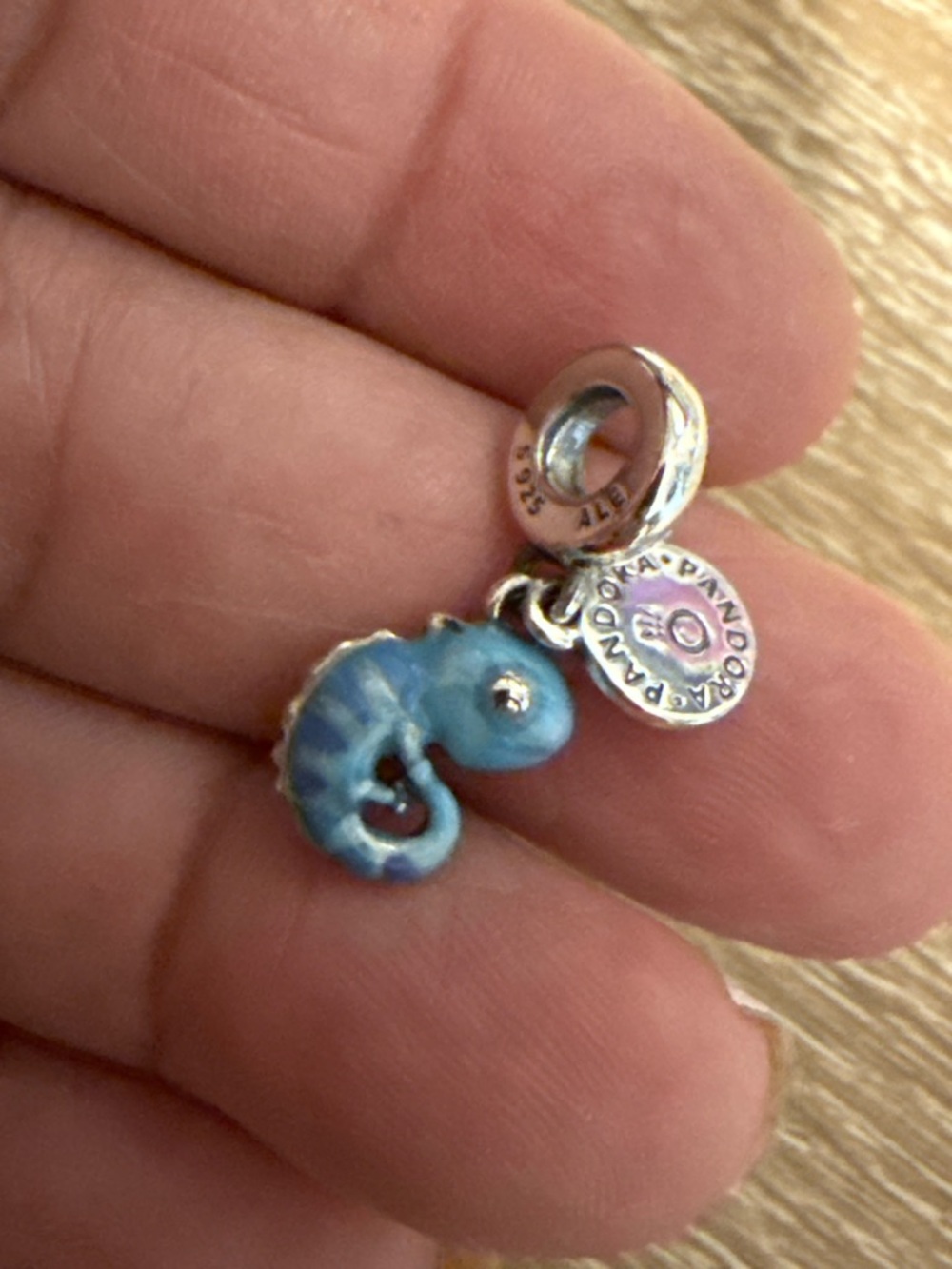 Pandora Blue Seahorse Enamel Dangle Charm - Picture 2 of 7
